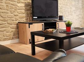 "Colbert Triplex" 3 chambres - Balcon - Patio - Cath&eacute;drale