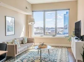 Reston 2br w pool gym nr dining drinks WDC-830