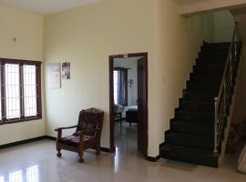 Residency hotel, hotel en Marudhamalai