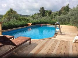 Farmhouse with pool in the Chianti, hôtel à Montefiridolfi