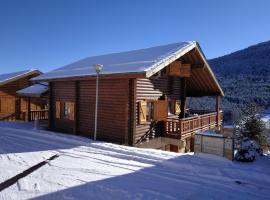 CHALET DE L'OURS, lomamökki kohteessa Saint-Pierre-dels-Forcats