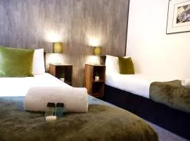 COSY APARTMENT NEARBY TRAIN STATiON!