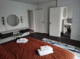 Hotel Valley of Business Frankfurt-Airport - GREY LABEL PENTHOUSE, hotel in Hofheim am Taunus