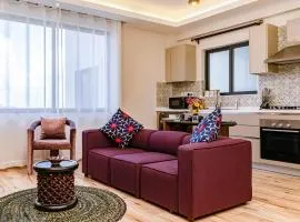 Elite One Bedroom Apartment,Swimming pool, gym, workspace ,Wonderiss Homes Westland Living