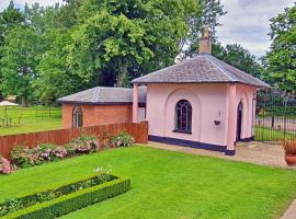 The Gate House, готель у місті Вімондем