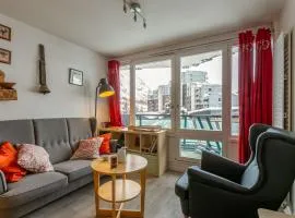 Val d'Isère - La Daille : Appartement 3 pièces cabine, 6 pers, skis aux pieds, balcon, parking inclus - FR-1-694-342