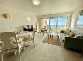 Quiberon: Duplex 2 pièces 50m², vue mer, parking, wifi - FR-1-478-268, hotel i Quiberon