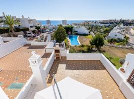 Chalet in Torrequebrada residencial golf urbanization, chalet i Torrequebrada