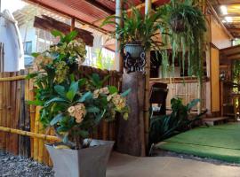 Casa travesia, hotel with parking in Ayampe