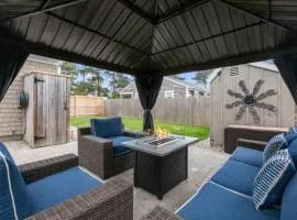 3-min Walk To Beach! Private Luxury Backyard!