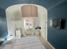 Titti guest-house, guest house in Finale Ligure