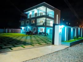 Ayan Villas, apartamento en Accra