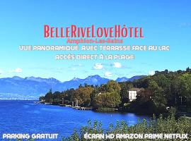 Bellerive Love Suite Magnifique vue lac, hotel a Publier