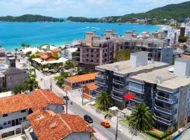 1072 - Apartamento 3 suítes Alto Padrão com SPA na Praia de Bombinhas