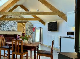 Charming Countryside Barn, pet-friendly hotel in Pencader