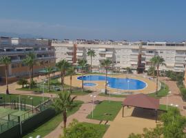 ATICO DE LUJO EN NOVA ALMENARA a 150 metros de Playa Casablanca Relax on the Beache, parkolóval rendelkező hotel Barrio-Mar városában