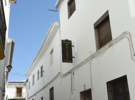 Apartamentos Los Gaitanes, hotell i Ardales