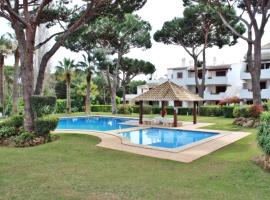 Golf Apartment - Solar do Golfe Condominium, hotel in Vilamoura