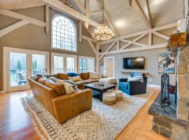 Monterey Home with Hot Tub, Pool and Game Room!، فندق في Monterey