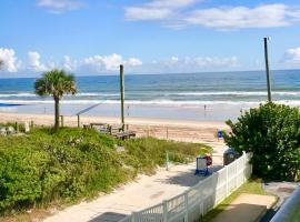 Beach Haven -Ocean View At Symphony Beach Club, hotell i Ormond Beach