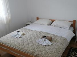 Apartman Mila, cottage a Ostrovo