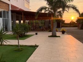 Ohana Beach Hotel: Playas şehrinde bir otel