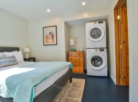 Stella Ruby Cottages (Scarlet) - Steps to Downtown!，位于摩押的酒店