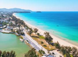 Holiday Inn Resort Phuket Karon Beach, an IHG Hotel, boutique hotel in Karon Beach