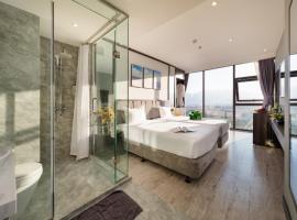 Ivy Hotel Nha Trang, basseiniga hotell Nha Trangis