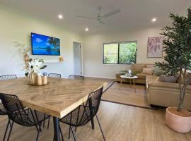 The Olive Abode - Atherton, holiday home in Atherton