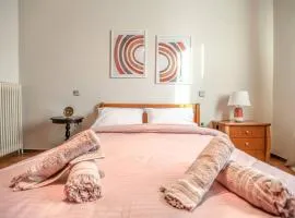 Nicolas Home