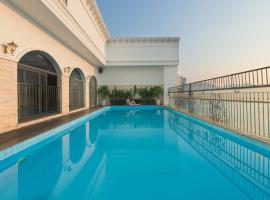 Daphovina Hotel, beach hotel in Nha Trang