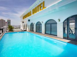 Daphovina Hotel, hotel en Nha Trang