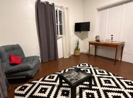 Quiet studio in downtown, Ferienwohnung mit Hotelservice in Kairo