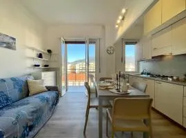 [150mt dal Mare] Monolocale in Centro con Vista Aperta, Wi-Fi e A/C
