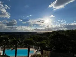Maison belle vue et piscine