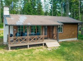 Nice Home In Gislaved With 2 Bedrooms And Wifi, cottage in Våthult