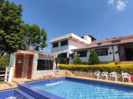 Hotel Boutique Santa Clara Mesa de los Santos、ロス・サントスのホテル