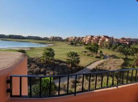 Luxurious modern holiday flat on Mar Menor Golf Resort, hotel in Torre-Pacheco