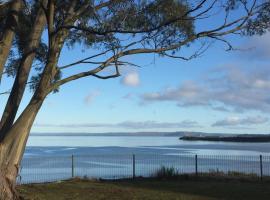 Glenaire Apartments at Frazer St, hotel in Strahan