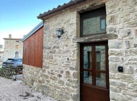 Villetta Vittoria -Country House-Il fienile, vakantiewoning in Pennabilli