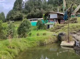 Bio Casa Colibrí Refugio de Montaña en Bogotá