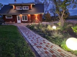 Maja Matsalu luhal, accommodation na may onsen sa Liustem&auml;e