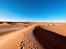 Desert Waves Excursion, campingplads i Mhamid