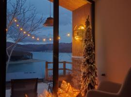 Moon Lake Bicaz - Casa Imero, hytte i Buhalniţa