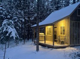 Tiny Home Bliss, tiny house in Harcourt