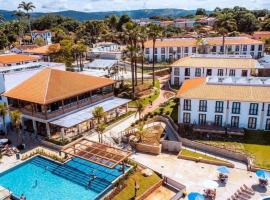 Quinta Santa Bárbara Eco Resort、ピレノポリスのアパートホテル