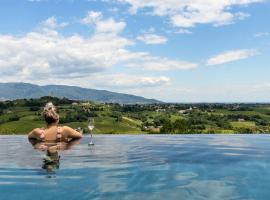 Villa del Poggio Prosecco Bike Hotel, hotel San Pietro di Felettóban