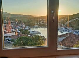 Apartman Tijana, hotel in Jelsa