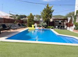 Oasis Villa , Prívate Pool and Golden Beaches, cabaña o casa de campo en Cunit